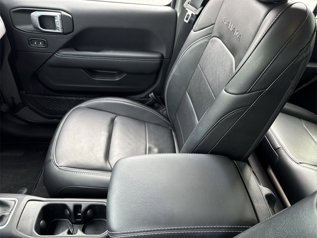 Used 2022 Jeep Wrangler Unlimited Sahara w/ Cold Weather Group image 21