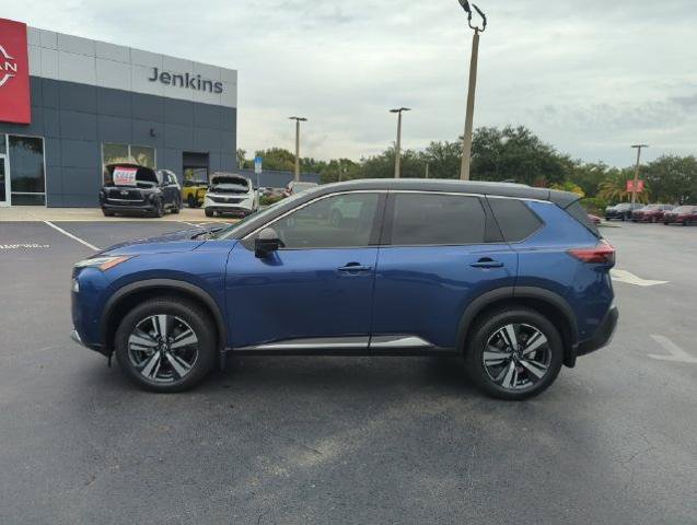 Certified 2022 Nissan Rogue Platinum w/ Head-Up Display Package FWD image 11