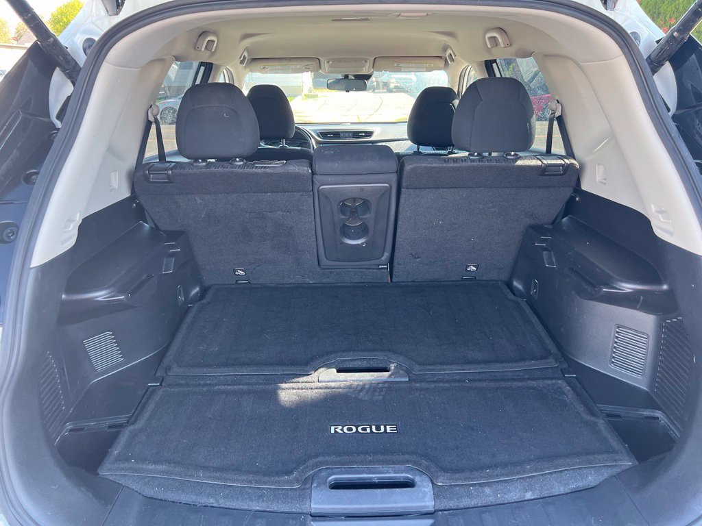 Used 2020 Nissan Rogue SV AWD/4WD image 10