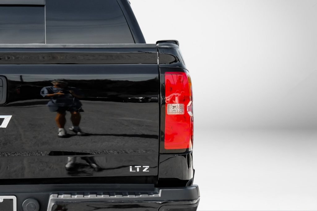 Used 2019 Chevrolet Silverado 2500 LTZ w/ Duramax Plus Package AWD/4WD image 38