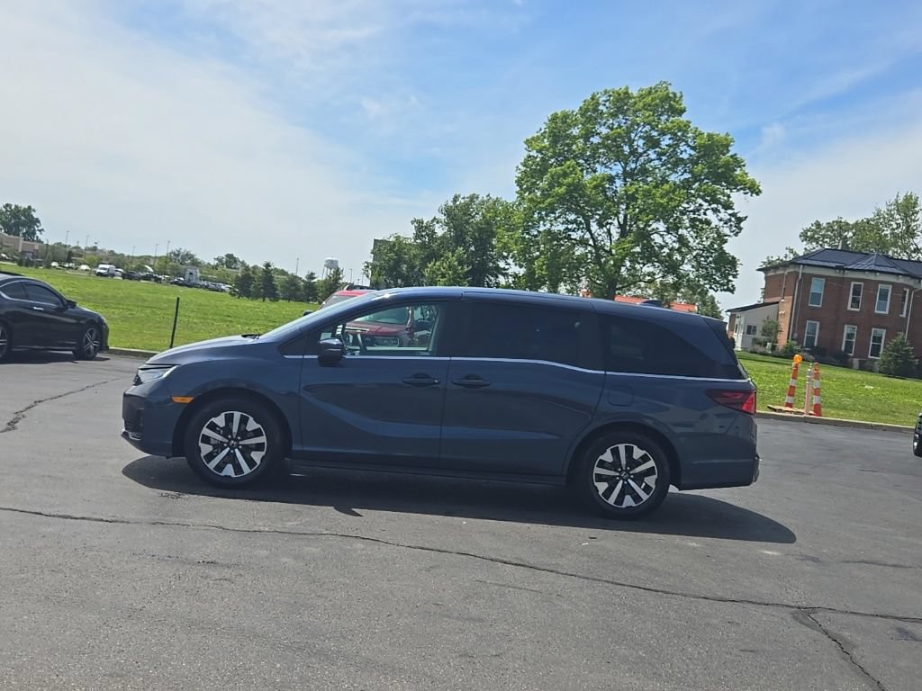 Used 2026 Honda Odyssey EX-L image 4