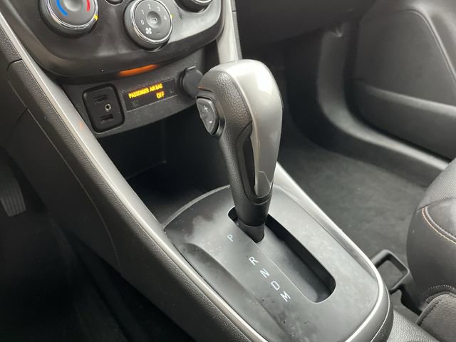Used 2019 Chevrolet Trax LT w/ LT Convenience Package image 22