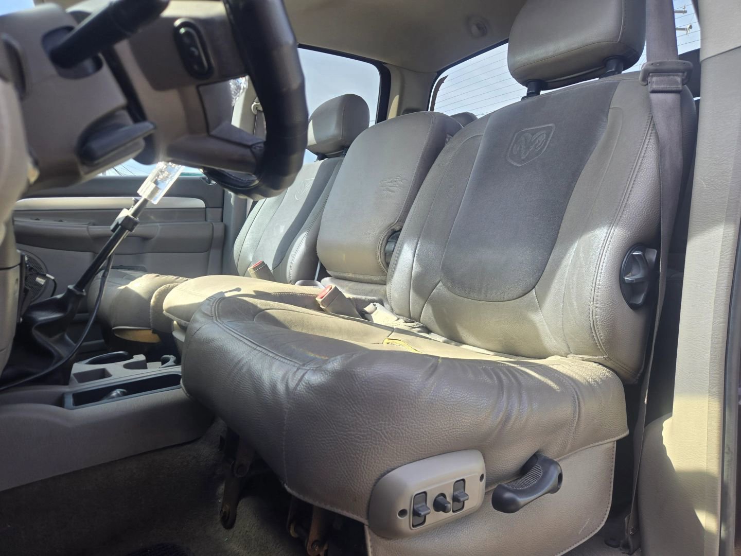 Used 2004 Dodge Ram 3500 Truck SLT w/ Trailer Tow Group image 10