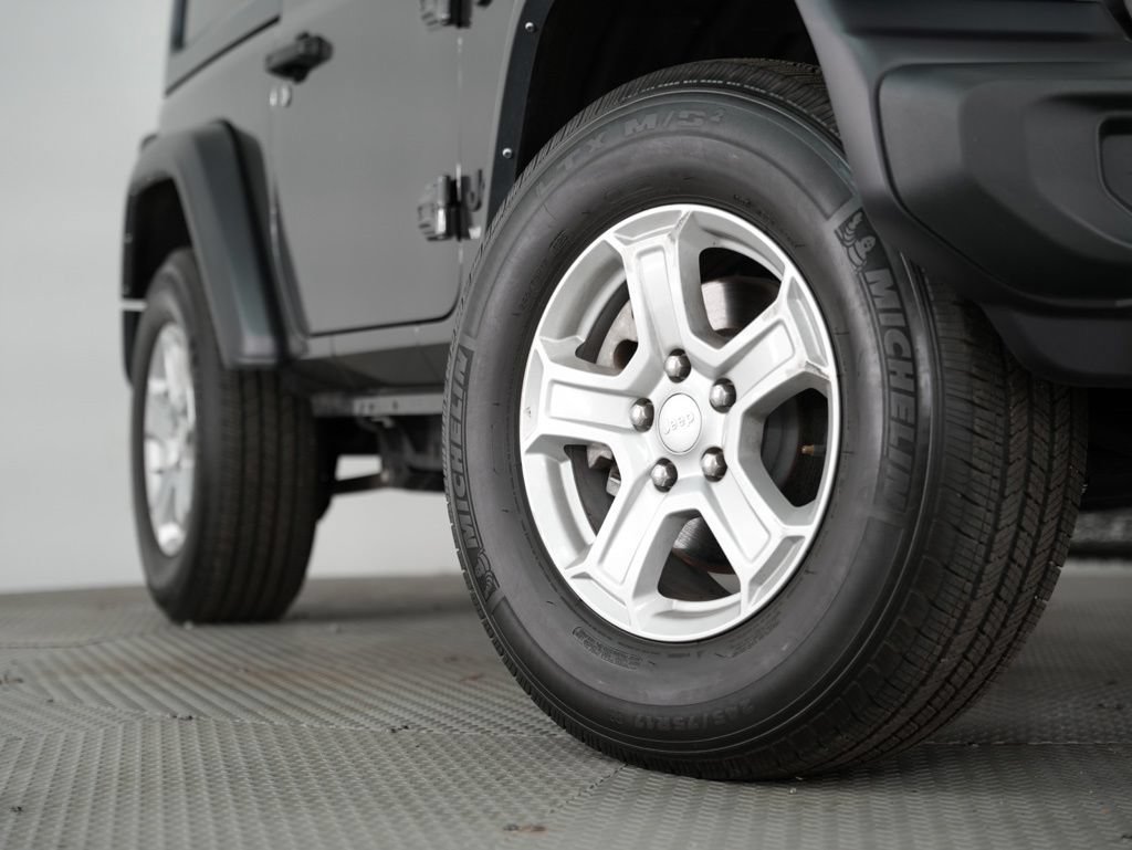 Used 2021 Jeep Wrangler Sport AWD/4WD image 17