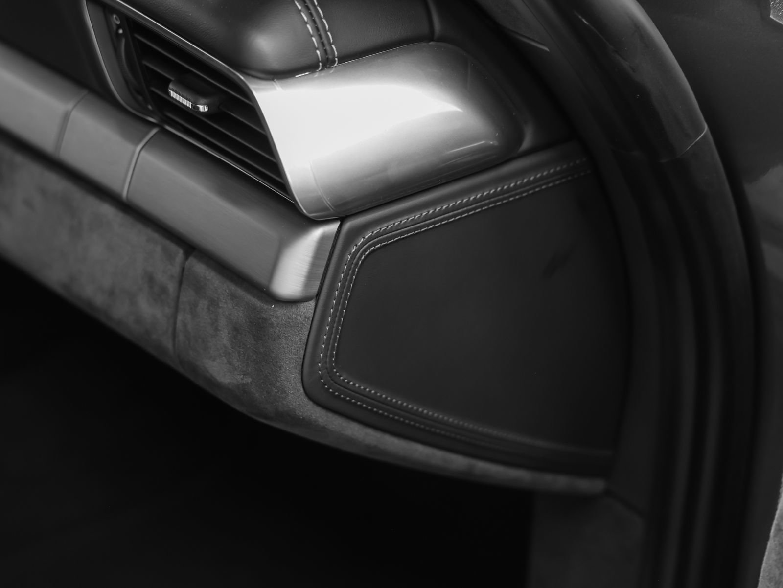 Certified 2015 Porsche 911 GT3 image 40