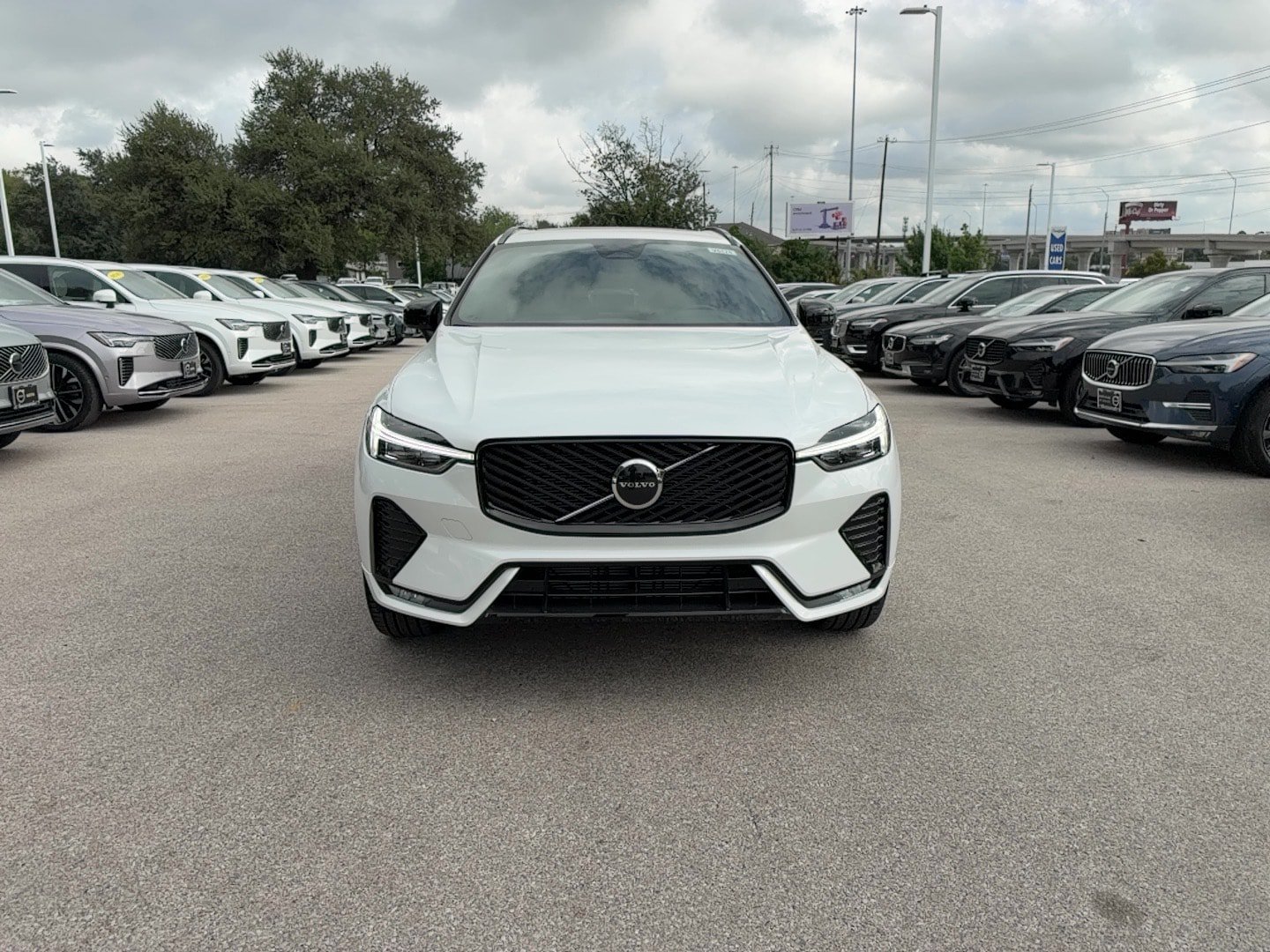 New 2027 Volvo XC60 B5 Core AWD/4WD image 8