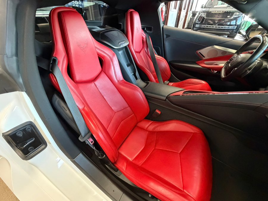 Used 2021 Chevrolet Corvette Stingray Preferred Cpe w/ Engine Appearance Package image 33