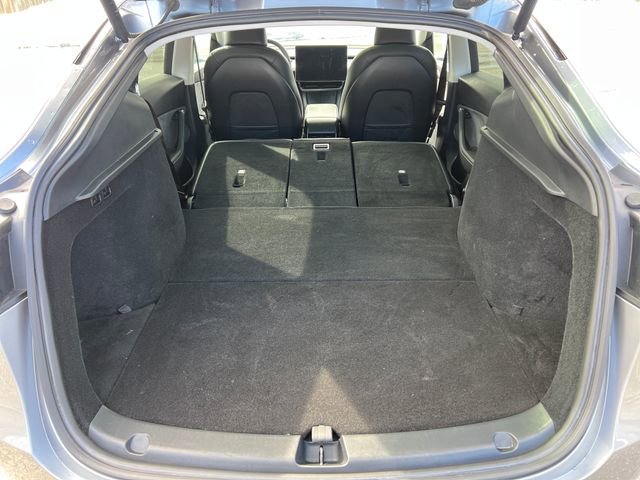 Used 2024 Tesla Model Y Performance image 32