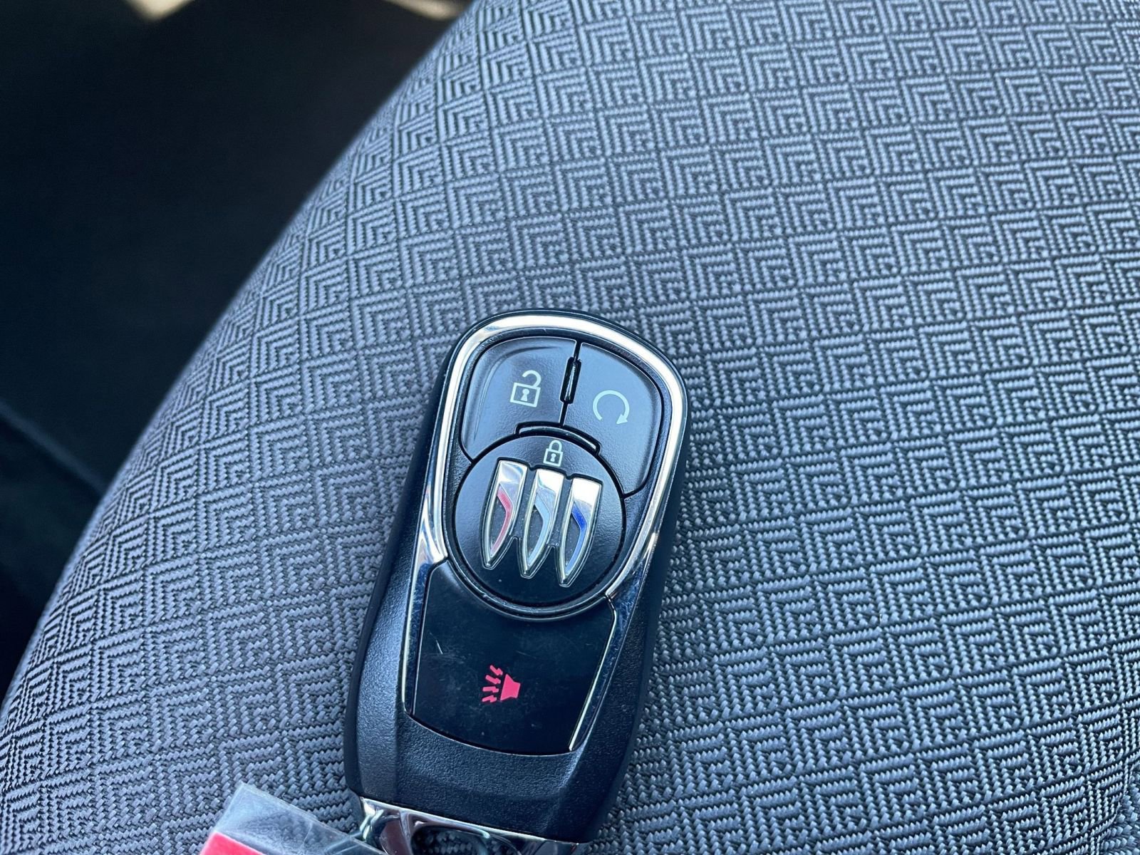 Used 2025 Buick Encore GX Preferred image 23