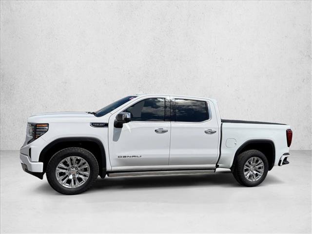 Used 2023 GMC Sierra 1500 Denali w/ Technology Package AWD/4WD image 4