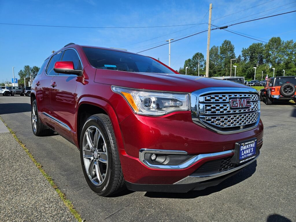 Used 2017 GMC Acadia Denali w/ Technology Package AWD/4WD image 7