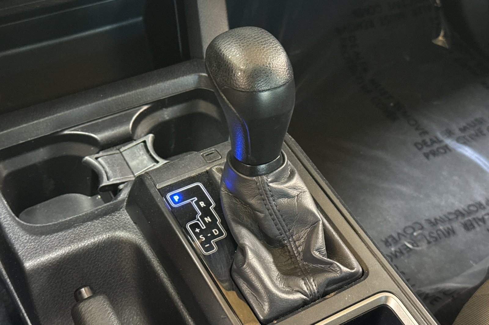 Used 2020 Toyota Tacoma SR AWD/4WD image 17