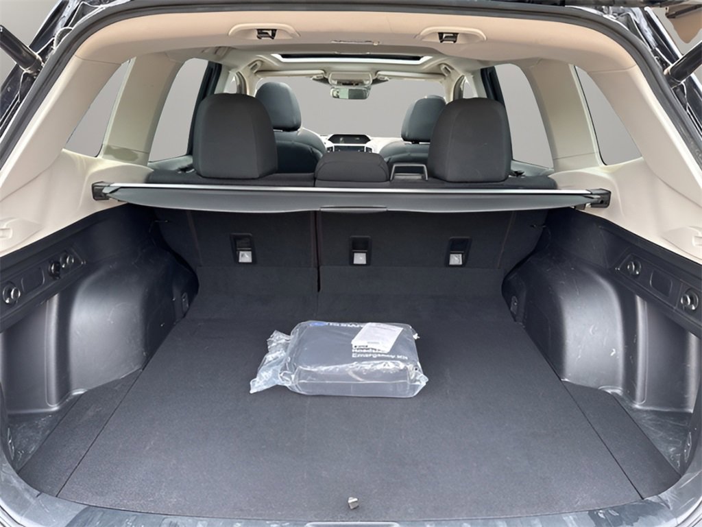 Used 2023 Subaru Forester Premium image 16