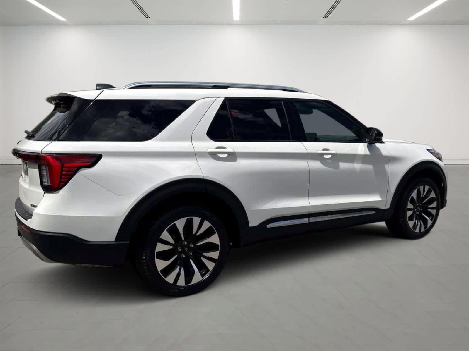 Used 2025 Ford Explorer Platinum w/ LUX Leather Package AWD/4WD image 4