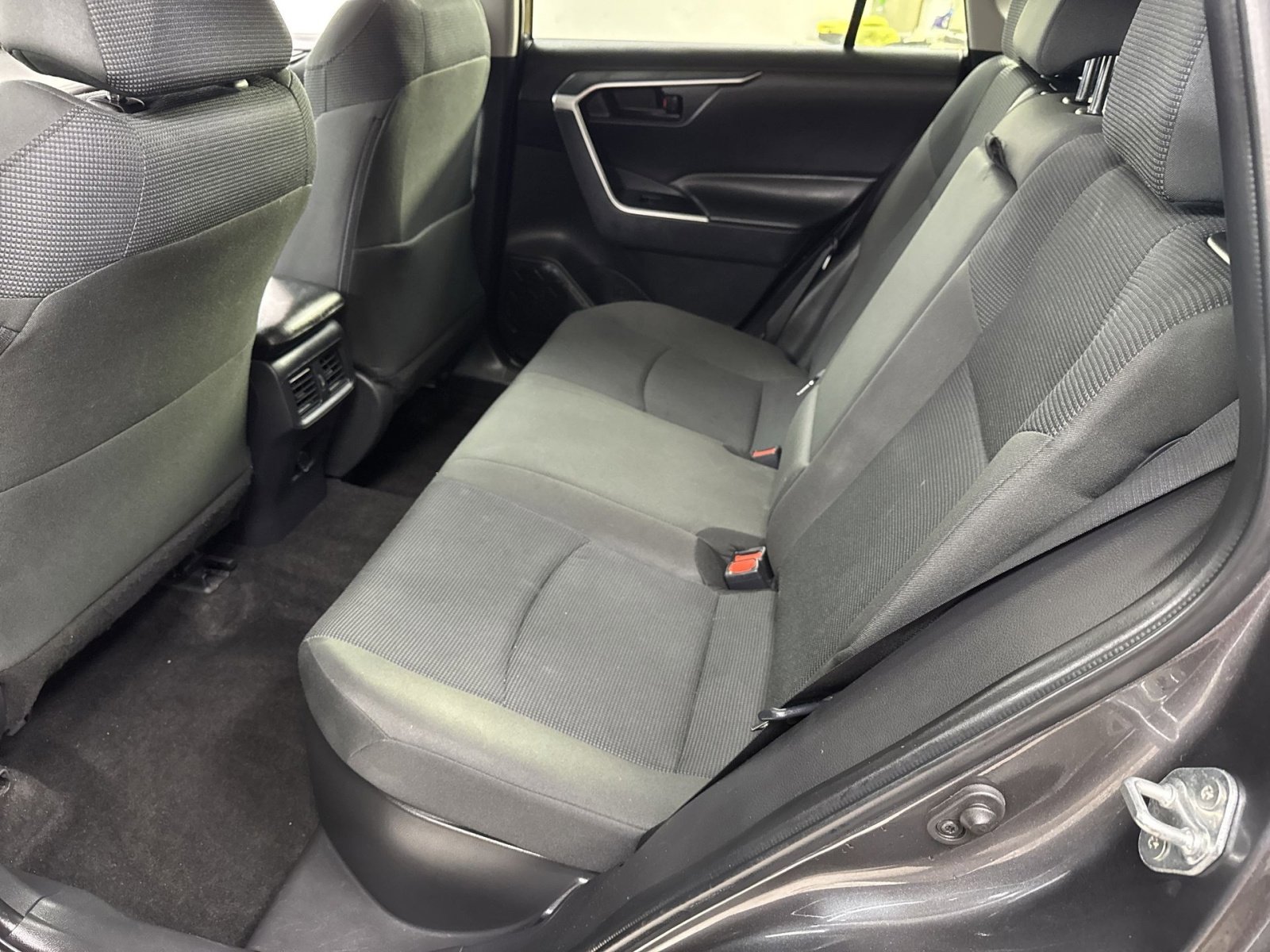 Used 2025 Toyota RAV4 LE AWD/4WD image 36