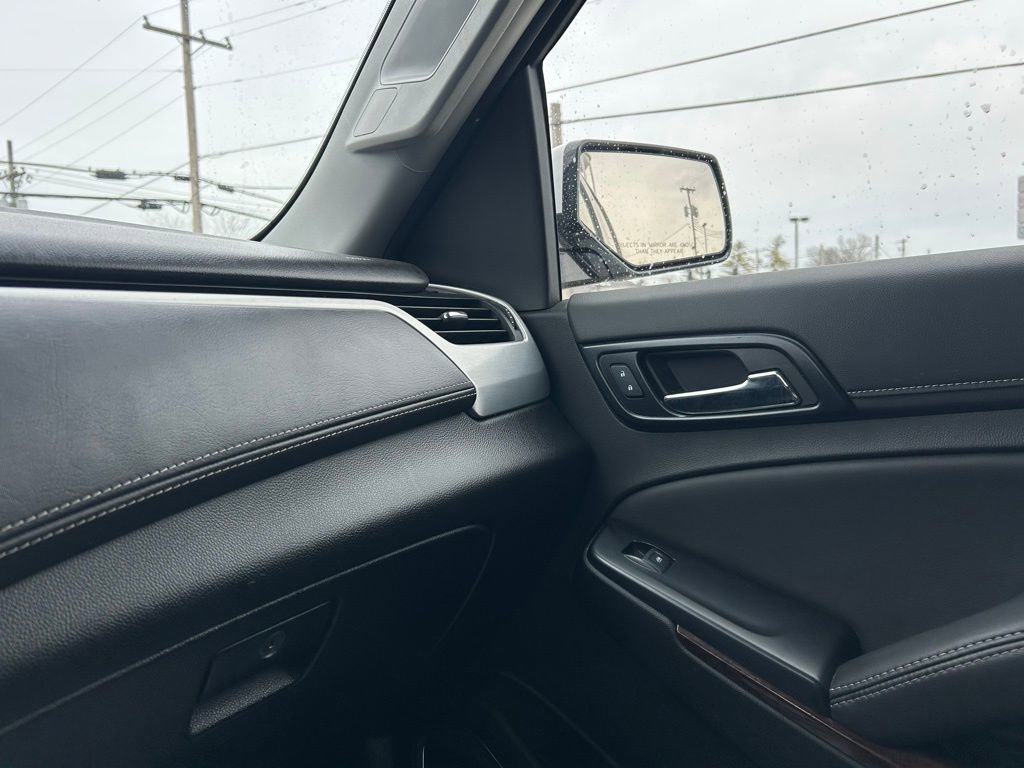 Used 2019 GMC Yukon SLE w/ HD Trailering Package AWD/4WD image 23