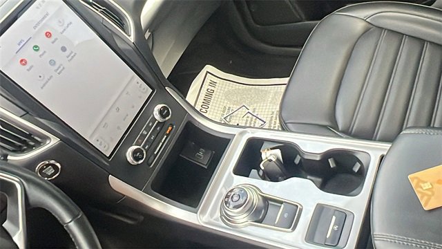 Used 2024 Ford Edge SEL image 25