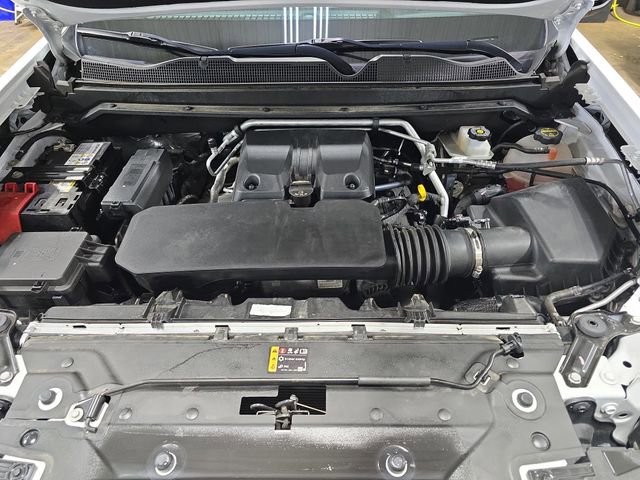 Used 2024 Chevrolet Colorado Z71 w/ LPO, Dark Essentials Package AWD/4WD image 29