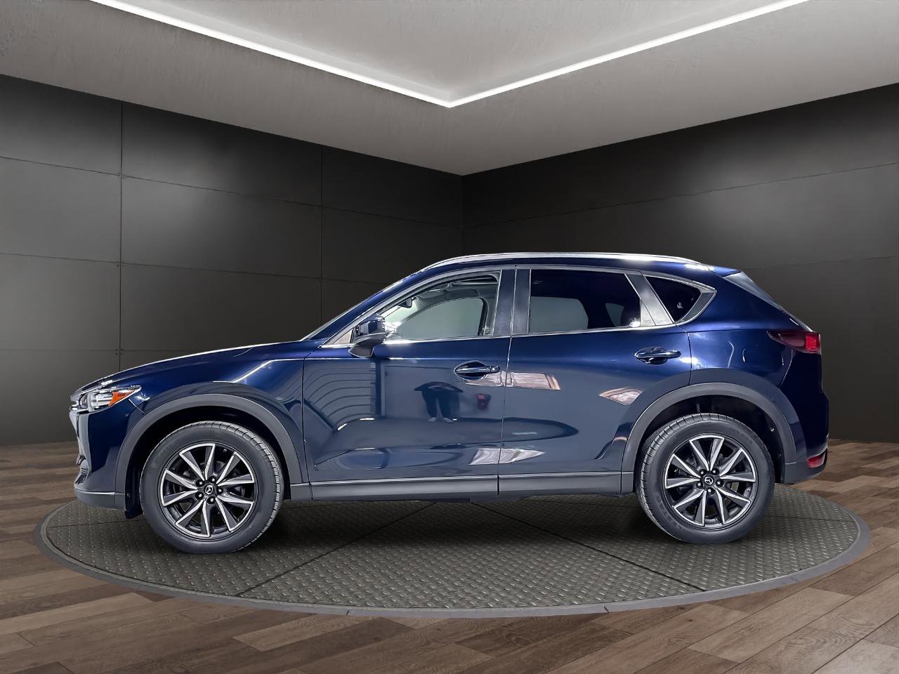 Used 2018 MAZDA CX-5 Touring w/ Preferred Equipment Package image 5