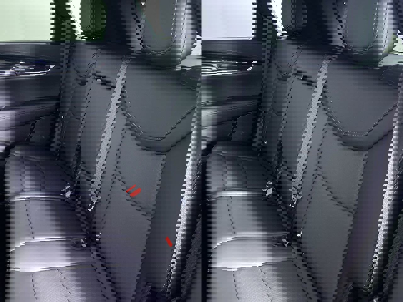 Certified 2022 Cadillac XT5 Premium Luxury AWD/4WD image 24