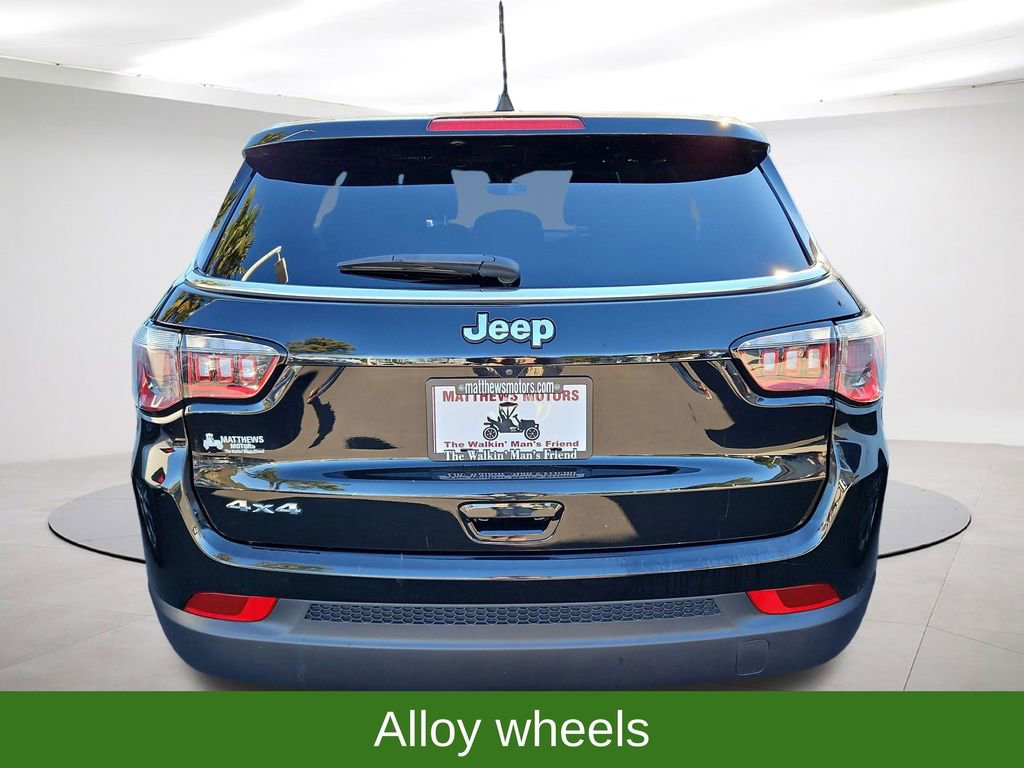 Used 2024 Jeep Compass Sport image 6