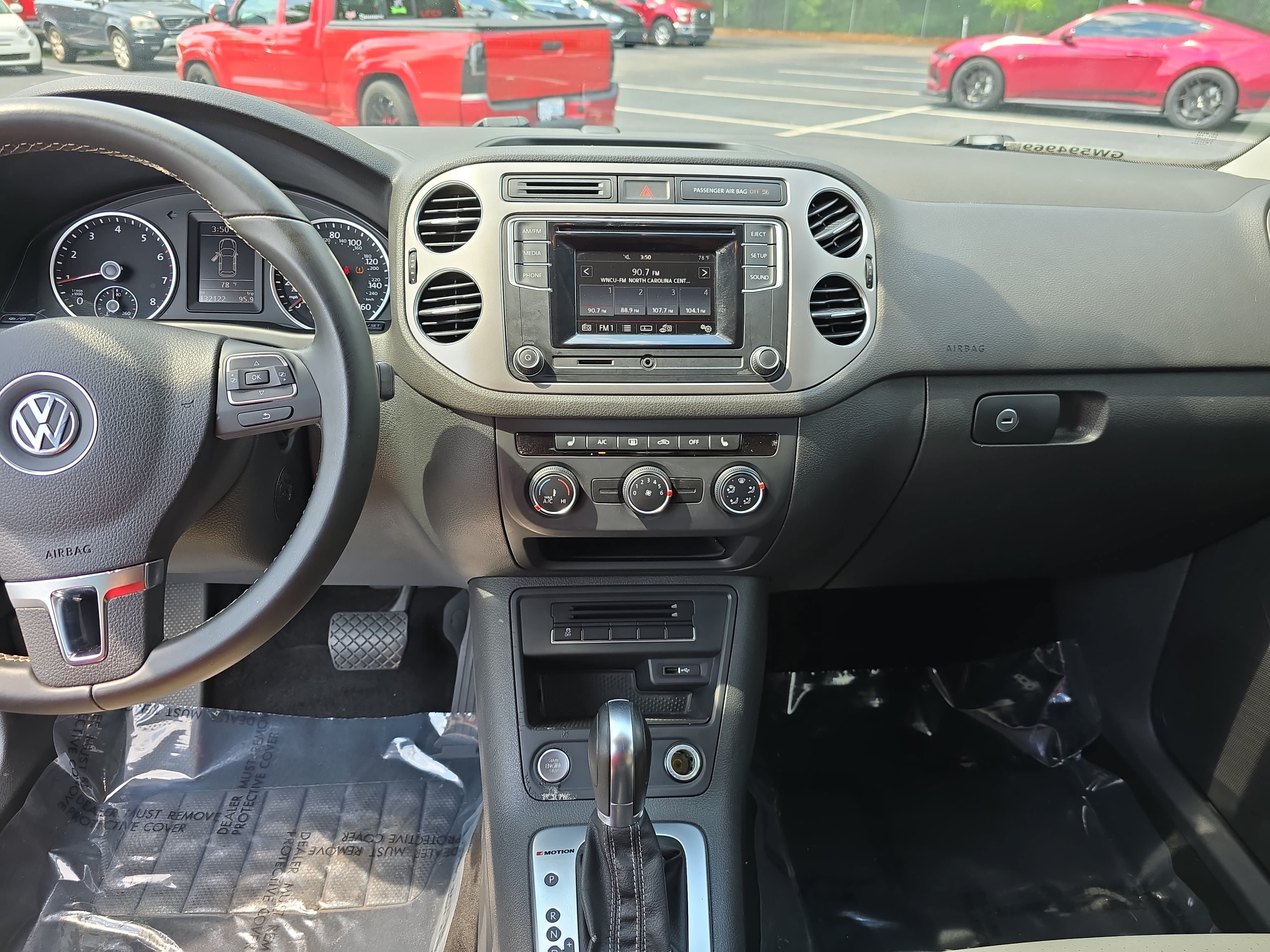 Used 2016 Volkswagen Tiguan S AWD/4WD image 19