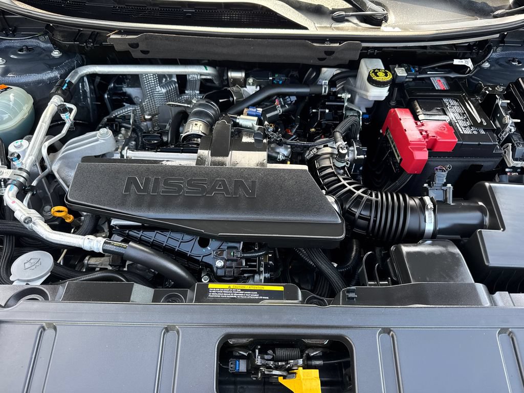 Used 2024 Nissan Rogue S FWD image 8