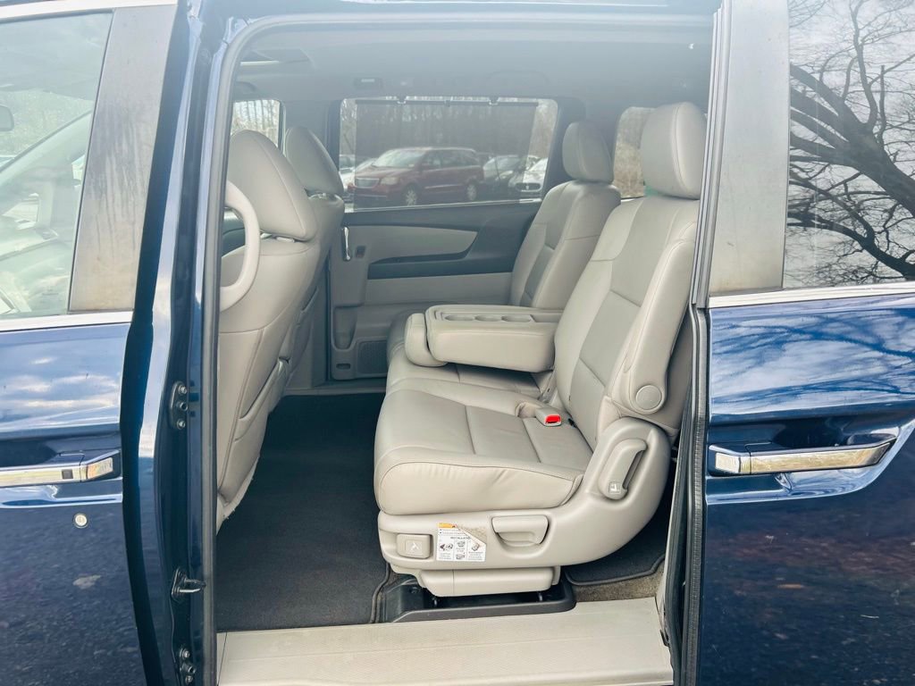 Used 2015 Honda Odyssey EX-L image 24
