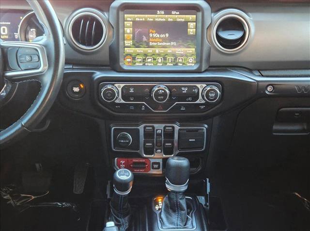 Used 2022 Jeep Wrangler Unlimited Rubicon 4xe image 16