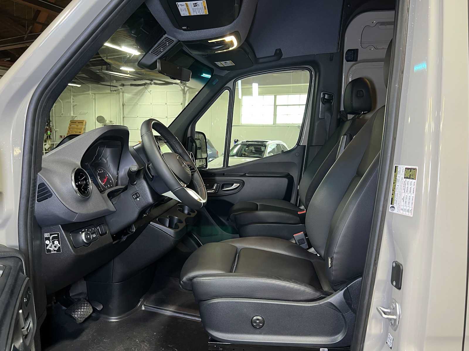Used 2026 Mercedes-Benz Sprinter 2500 image 24