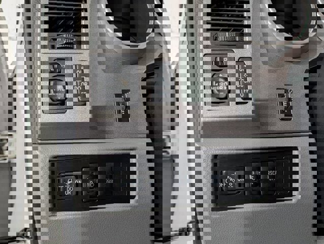 Used 2012 Toyota Tundra 4x4 Double Cab w/ Tow Pkg image 27