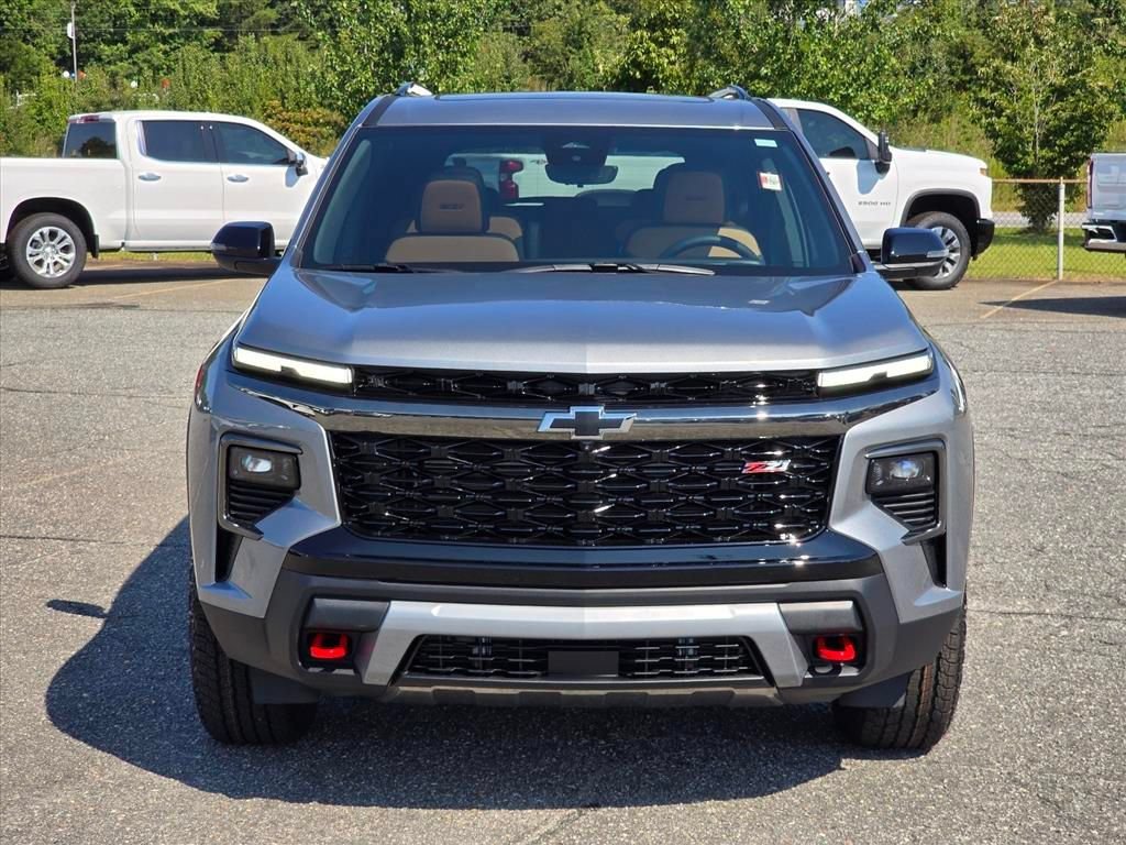 New 2027 Chevrolet Traverse Z71 w/ Driver Confidence Package AWD/4WD image 17