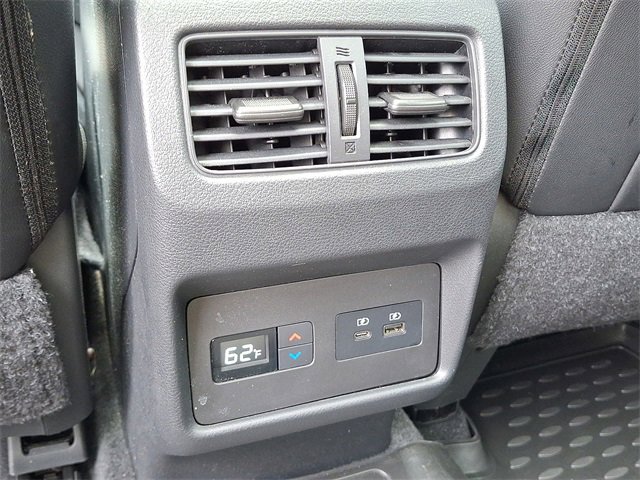 Used 2023 Nissan Rogue SL w/ SL Premium Package image 12