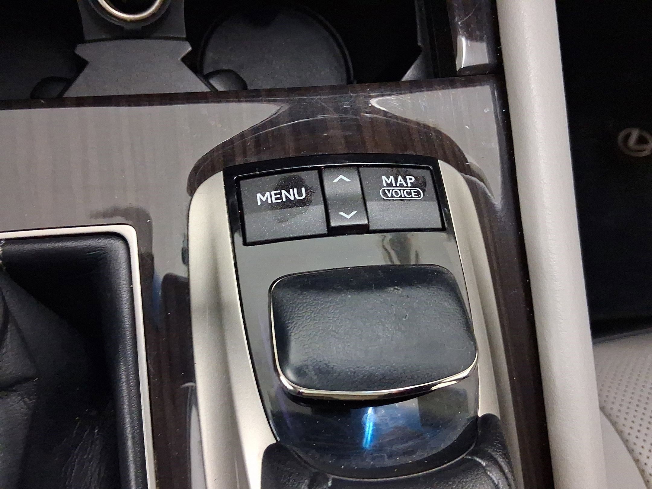 Used 2014 Lexus LS 460 image 28