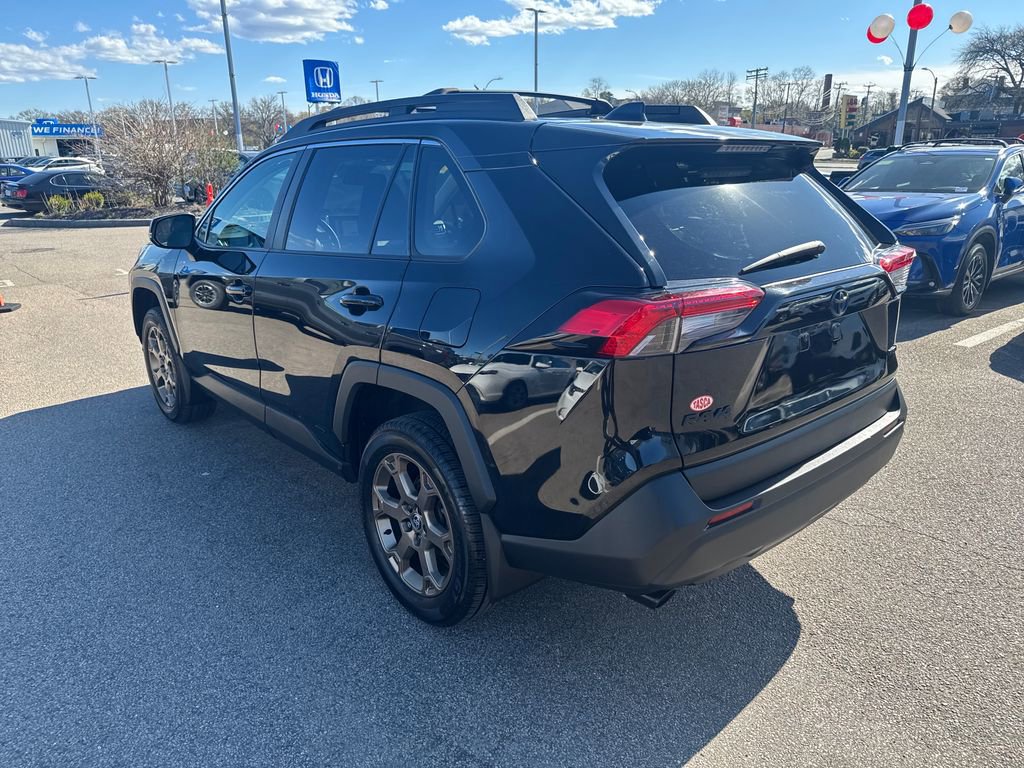 Used 2023 Toyota RAV4 AWD Hybrid image 5