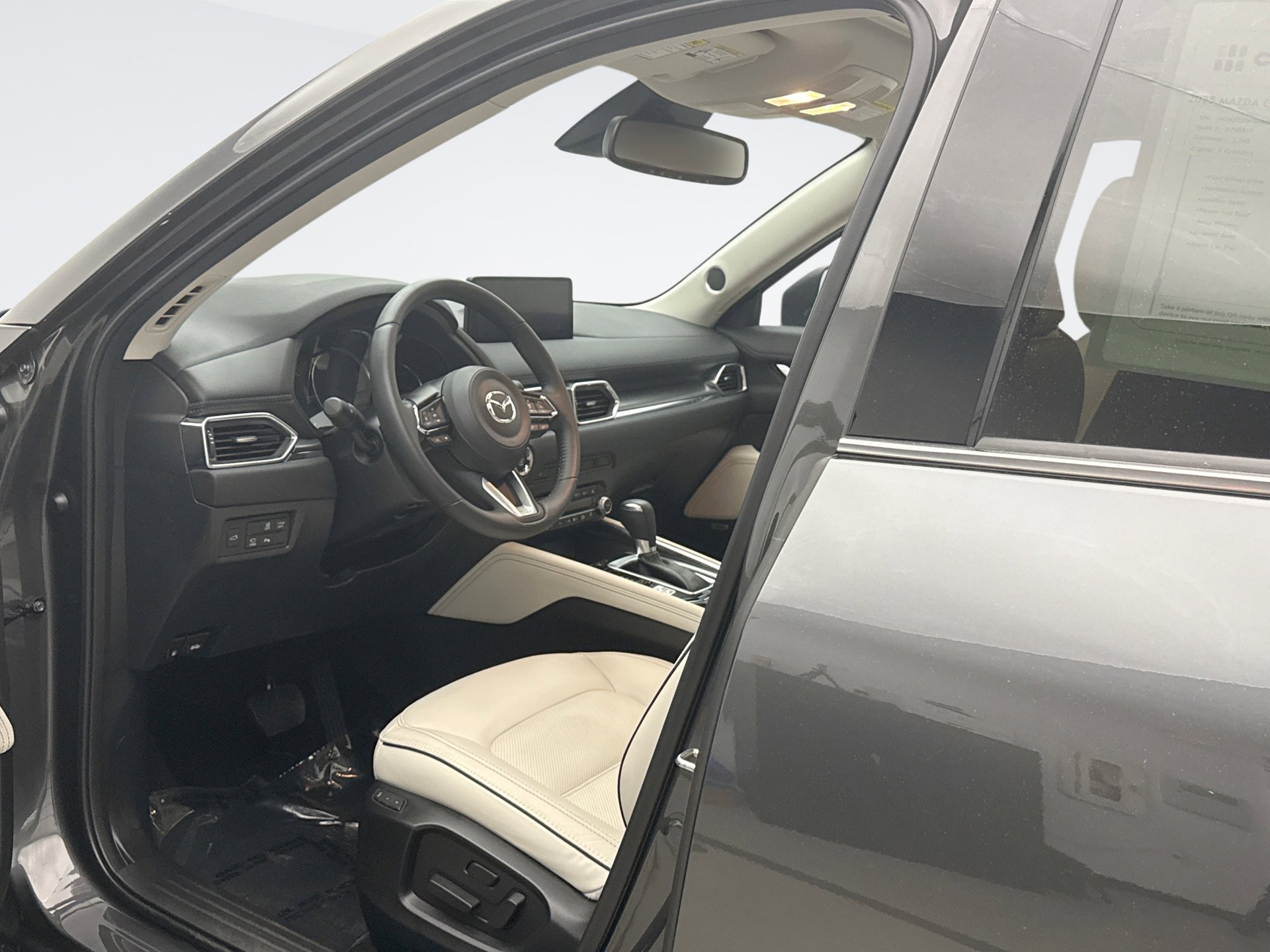 Used 2025 MAZDA CX-5 AWD 2.5 S w/ Premium Plus Pkg image 10