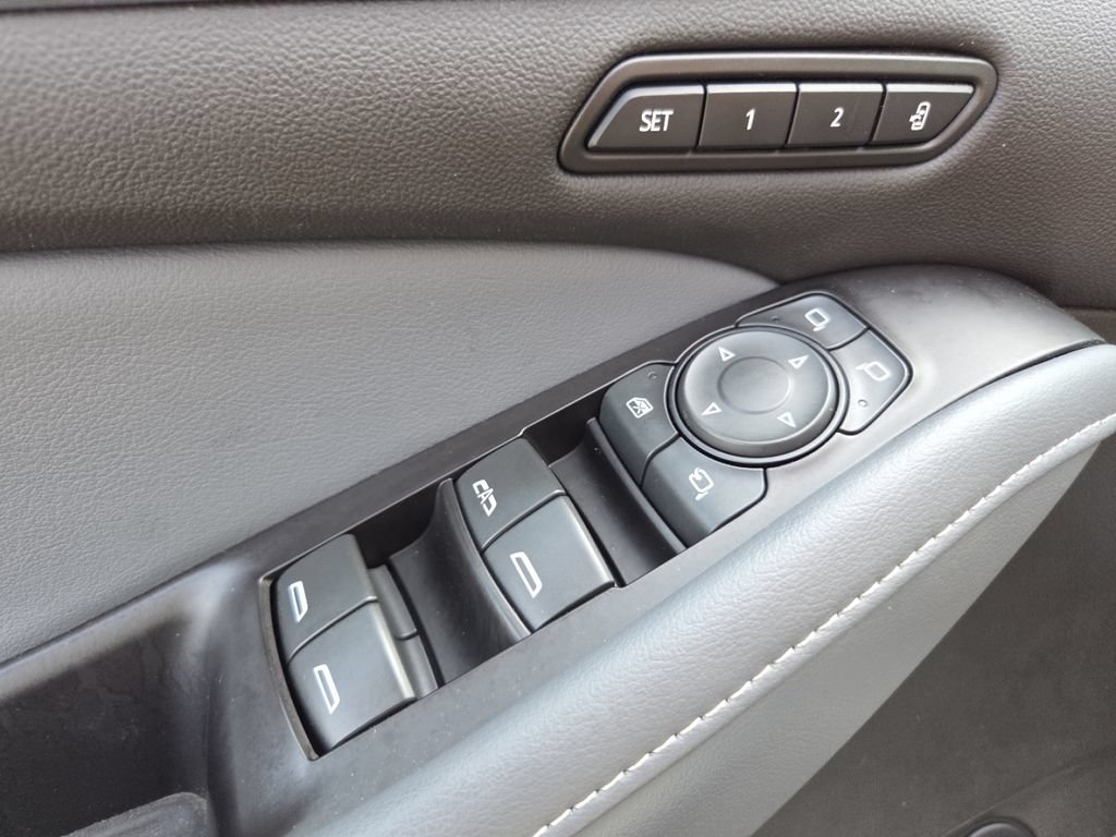 Used 2020 Buick Enclave Premium w/ Trailering Package, 5000 lbs. AWD/4WD image 35