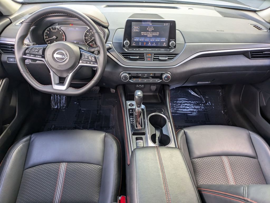 Used 2025 Nissan Altima 2.5 SR image 24