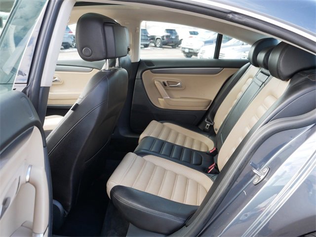 Used 2013 Volkswagen CC Lux image 17