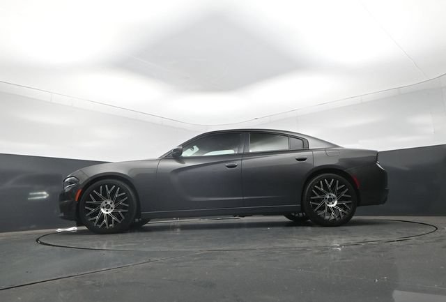Used 2019 Dodge Charger SXT w/ Leather Interior Group RWD image 25