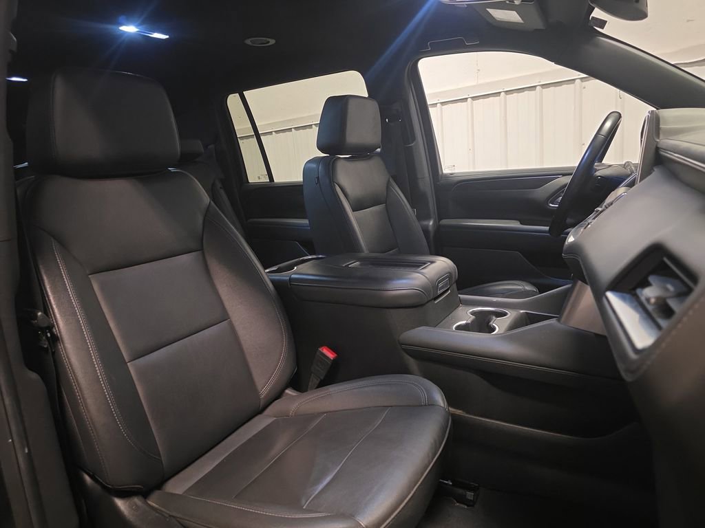 Used 2024 Chevrolet Suburban LT AWD/4WD image 32