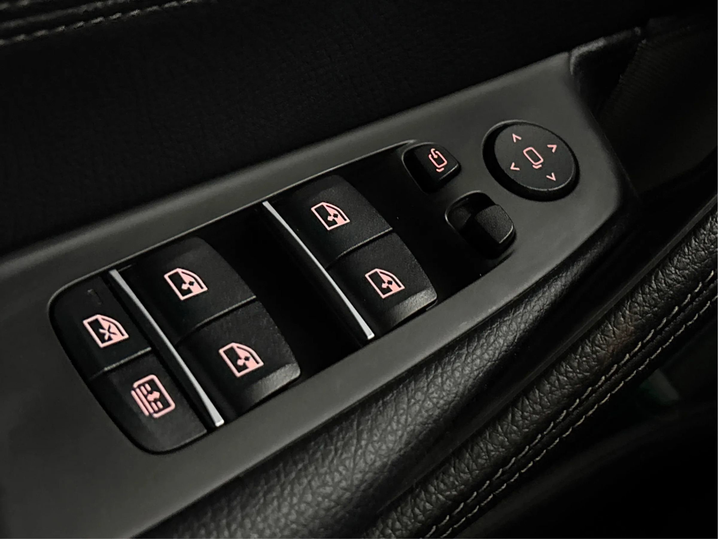 Used 2019 BMW 540i xDrive w/ Executive Package image 43