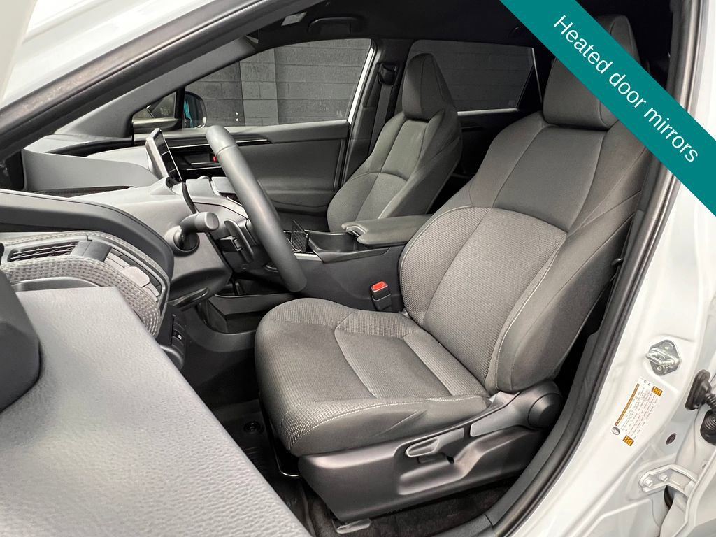 Used 2025 Subaru Solterra Premium image 3