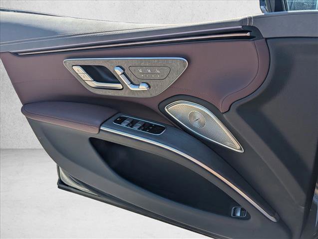 Used 2024 Mercedes-Benz EQS 580 4MATIC Sedan image 9