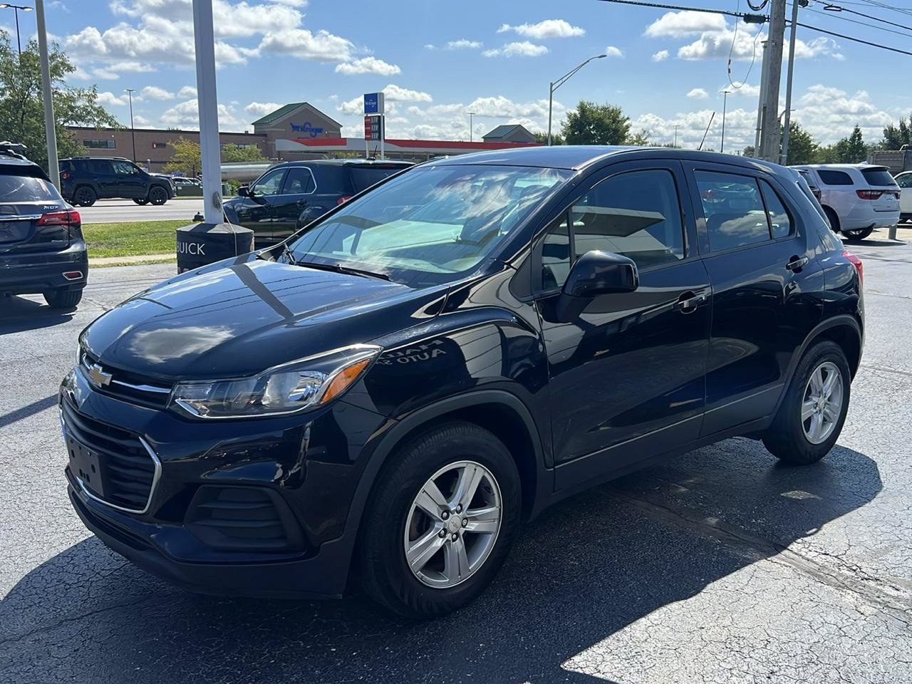 Used 2020 Chevrolet Trax LS FWD image 2