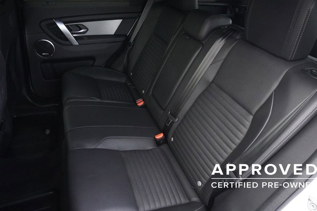 Used 2025 Land Rover Discovery Sport Dynamic SE image 30