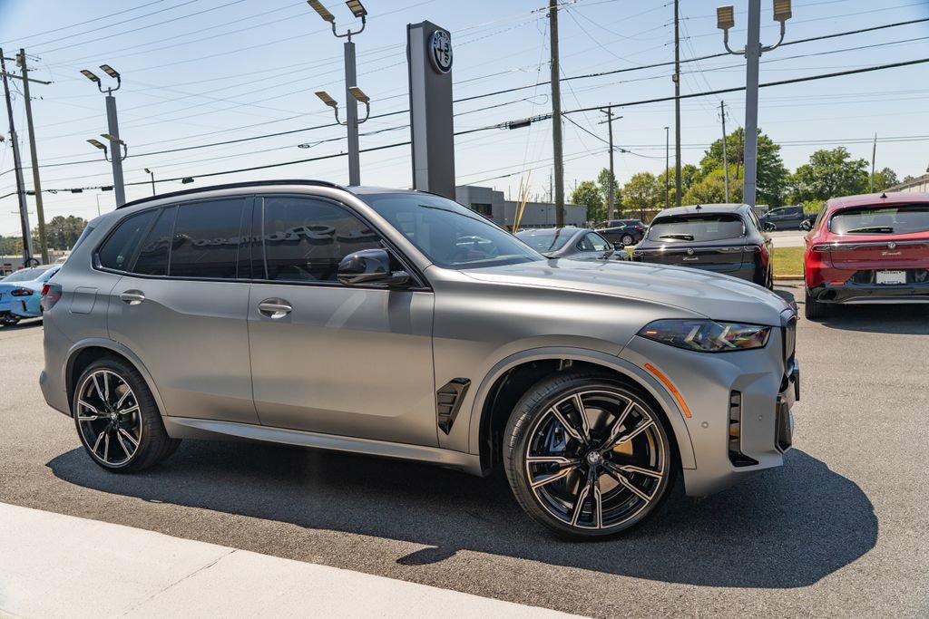 Used 2025 BMW X5 M60i image 10