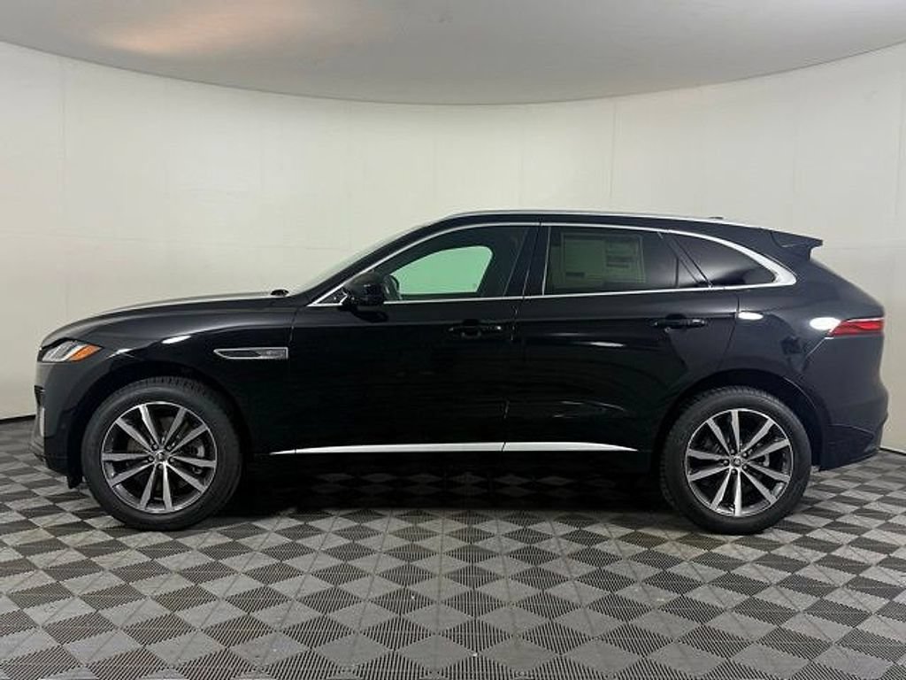 New 2026 Jaguar F-PACE R-Dynamic S AWD/4WD image 4