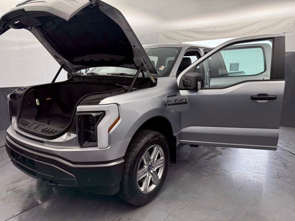 Used 2023 Ford F150 Lightning Pro w/ Tow Technology Package image 15
