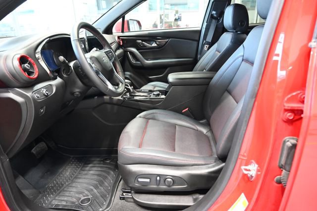 Used 2024 Chevrolet Blazer RS w/ Enhanced Convenience Package image 9